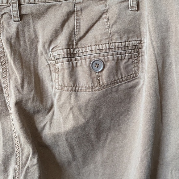 Avenue Chino Plus Size Kahki Style Capris - Picture 6 of 11